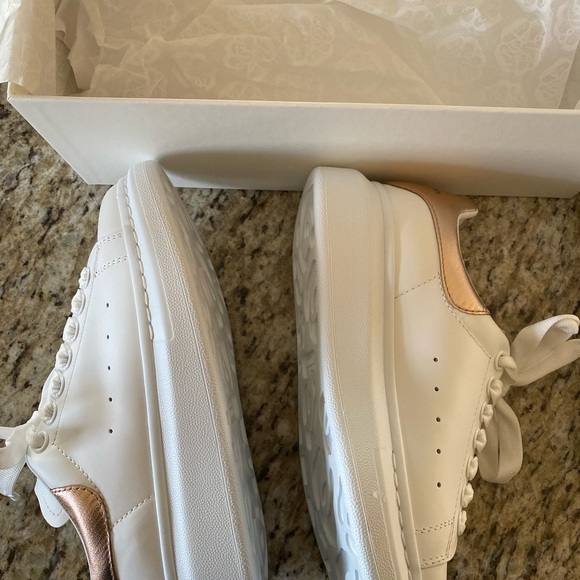 alexander mcqueen sneakers - Picture 7 of 9